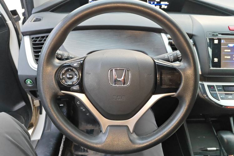 Used Honda Jade 2014 1.8L Automatic Comfort Elite Version 5 Seats Steering Wheel