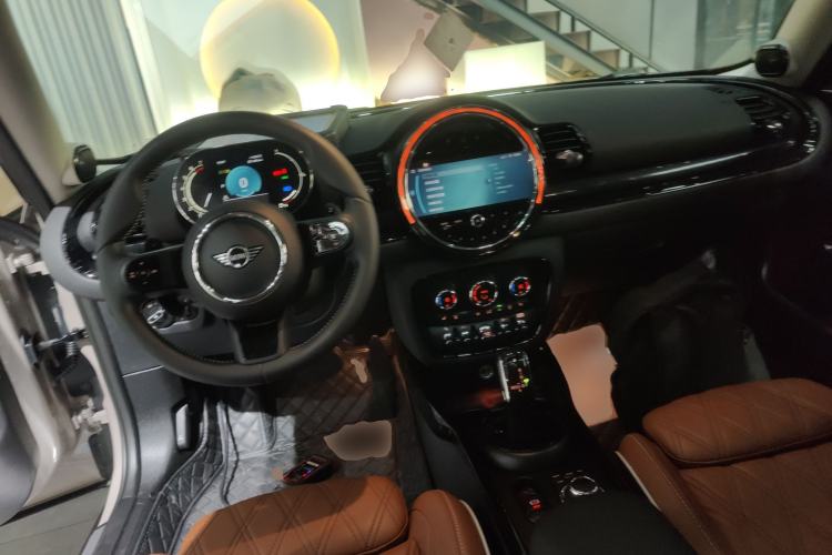 Used MINI Clubman 2023 2.0T COOPER S Connoisseur