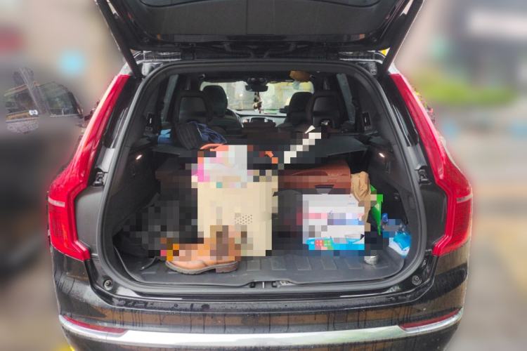 Used Volvo XC90 2023 B6 Zhiyi Luxury Edition 7-Seater Trunk