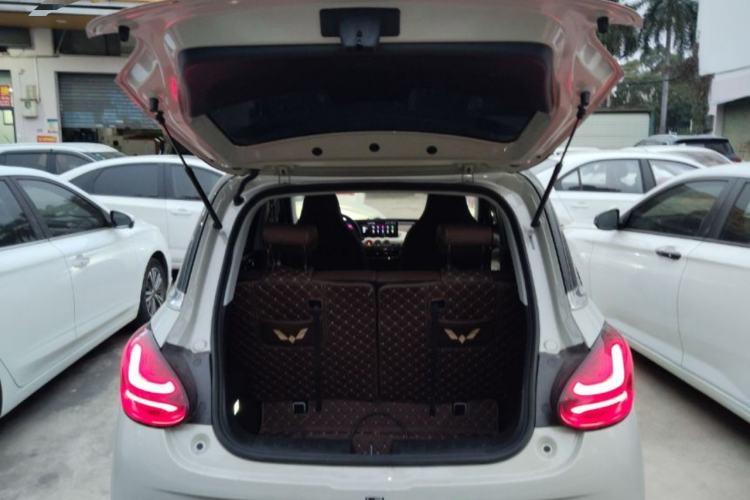 Used Wuling Bingo 2023 410 km Lingxi Deluxe Edition
