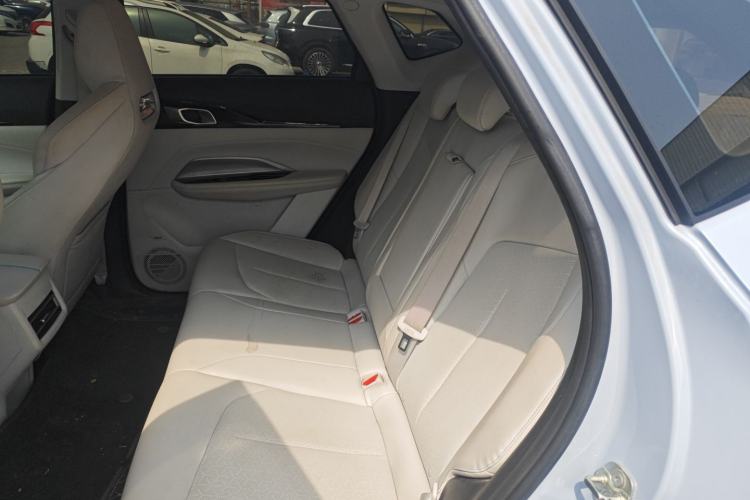 Used CHANGAN OSHAN Z6 New Energy 2022 Facelift Blue Whale iDD 150KM Flagship PLUS Smart Parking Edition Left Rear Seat