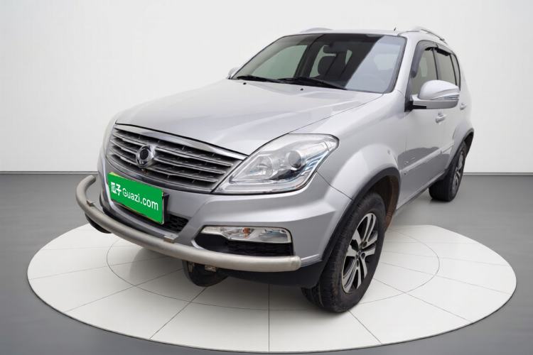 Used SsangYong Rexton W 2014 2.0T Four-Wheel Drive Luxury Navigation Version with 5 Seats