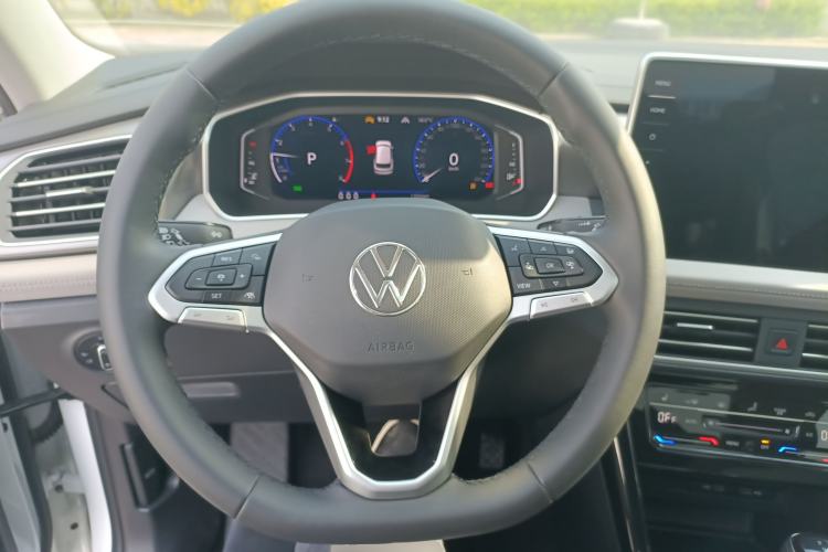 Used Volkswagen Tayron 2023 Revised Version 380TSI All-Wheel Drive R-Line High-Energy Edition Steering Wheel