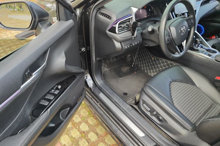 Used Toyota Camry 2023 2.5S Knight Edition Driver Seat