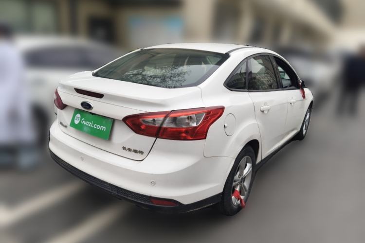 Used Ford Focus 2012 Sedan 1.6L Automatic Fashion Edition