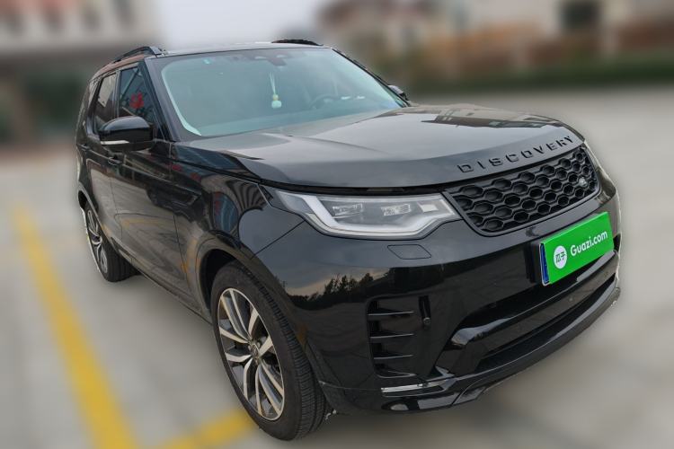 Used Land Rover Discovery 2024 360 PS Dynamic SE Front Right 45 Deg