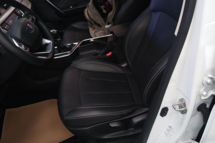 Used Geely Auto Vision X3 2019 Upgraded Model 1.5L Manual Luxury Version
