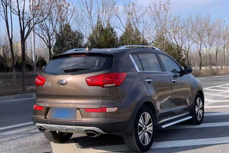 Used Kia Sportage R 2015 2.0L Automatic Two-Wheel Drive DLX Model
