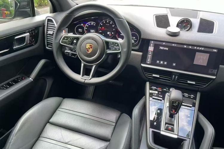 Used Porsche Cayenne 2021 3.0T U.S. specification
