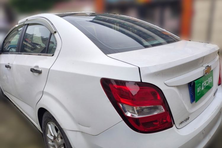 Used Chevrolet Aveo Sonic 2014 Sedan 1.4SL MT Comfort Edition Rear Left 45 Deg