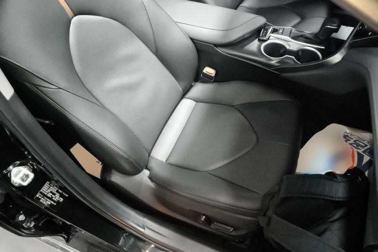 Used Toyota Camry 2023 2.0G Luxury Edition Right Front Seat