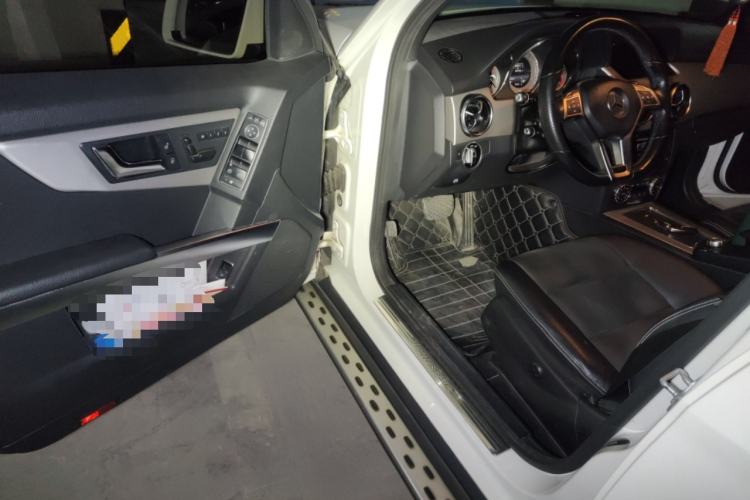 Used Mercedes-Benz GLK-Class 2015 GLK 300 4MATIC Fashion Edition Ultimate Version
