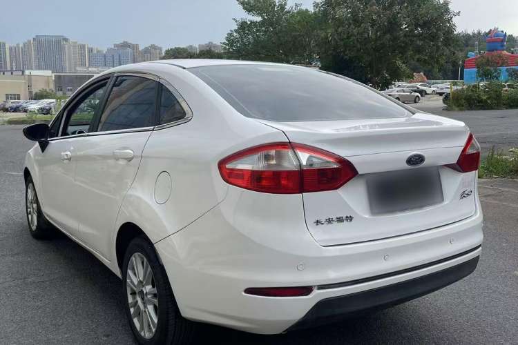 Used Ford Fiesta 2013 Sedan 1.5L Automatic Fashion Edition Exterior 3