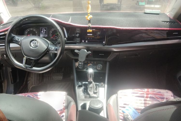 Used Volkswagen Bora 2019 280TSI DSG Elite Model Center Console