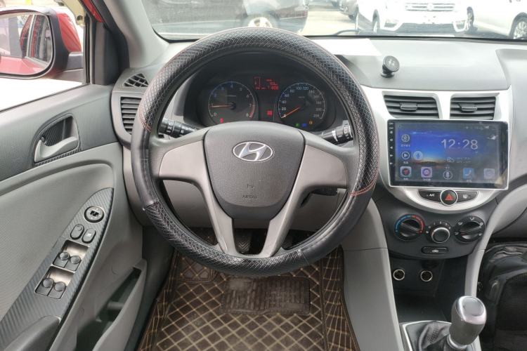 Used Hyundai Verna (older generation) 2016 1.4L Manual Smart GLS Trim Steering Wheel