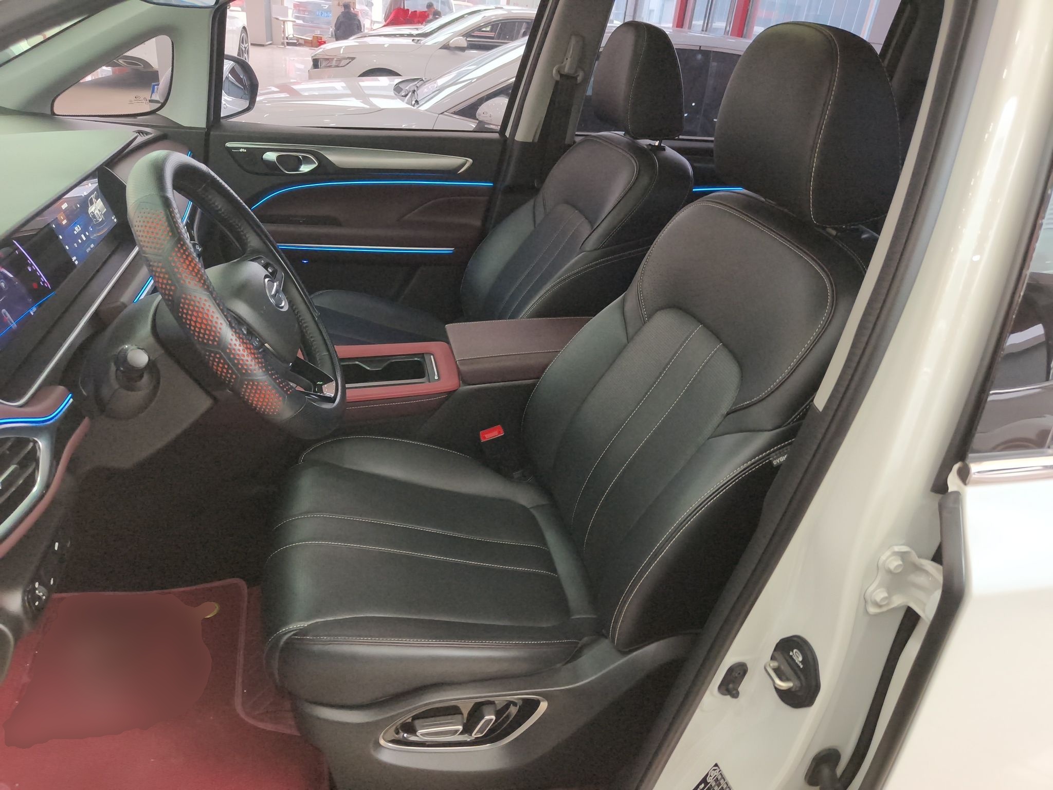 Переднее сиденье в автомобиле