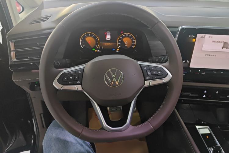 Used Volkswagen Viloran 2024 380TSI Luxury Edition