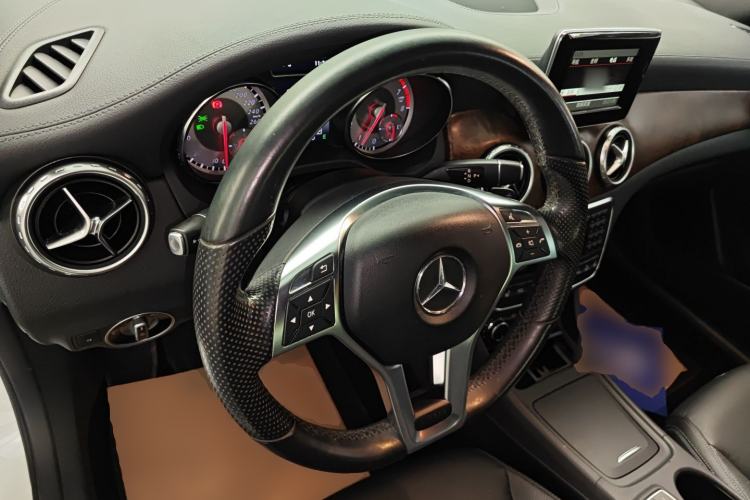 Used Mercedes-Benz GLA 2015 GLA 260 4MATIC