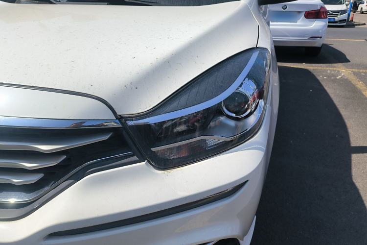 Used Haima Fumei F7 2017 1.5T 7-Seater Manual Standard Edition Left Front Headlight