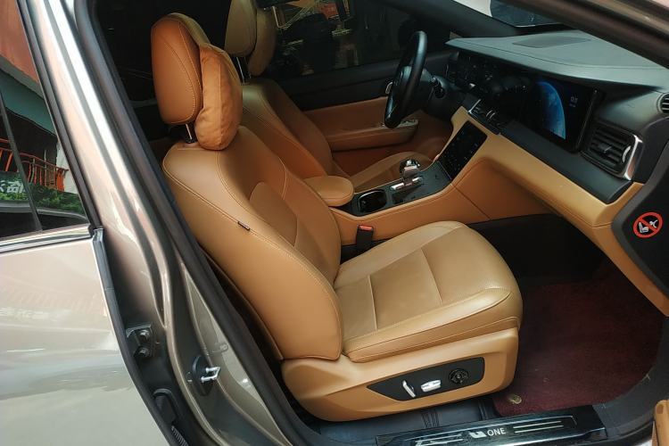 Used Li Auto ONE 2021 Extended-Range 6-Seater Version Right Front Seat