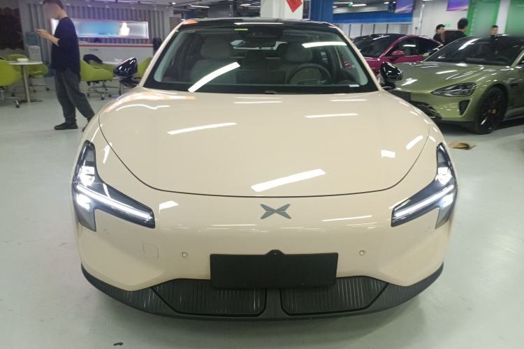 Used XPeng MONA M03 2025 600 with Ultra-Long Range Max Front