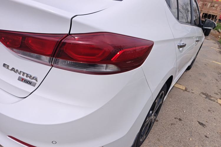 Used Hyundai Elantra (6th Generation / Lingdong) 2018 1.4T Dual-Clutch Xuan Dong · Dynamic Edition Right Rear Taillight