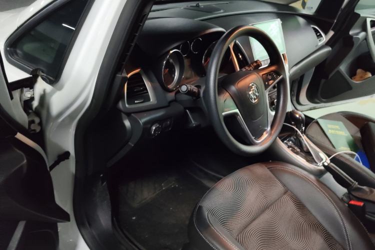 Used Buick GT 2014 XT 1.6L Automatic Comfort Edition Driver Seat