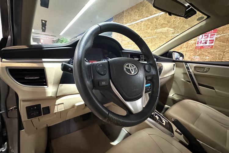 Used Toyota Corolla 2014 1.6L CVT GLX-i
