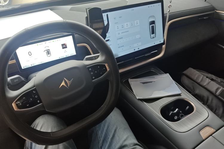 Used Dongfeng eπ eπ008 2024 210Max Range-Extended Version 6 Seats