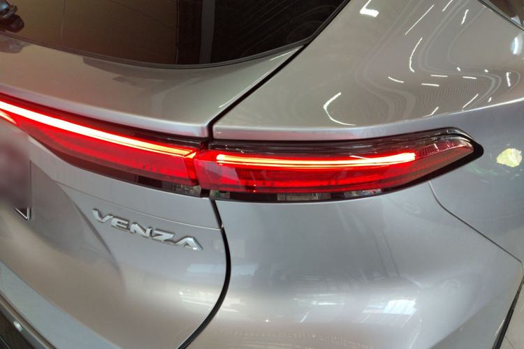 Used Toyota Venza 2022 2.0L CVT Two-Wheel Drive Luxury Edition