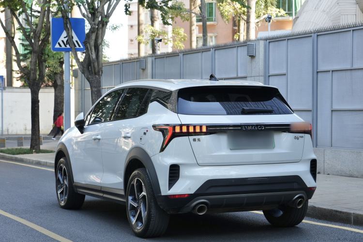 Used Lynk & Co 06 EM-P 2022 PHEV 84 km Range Pro Version Exterior 3