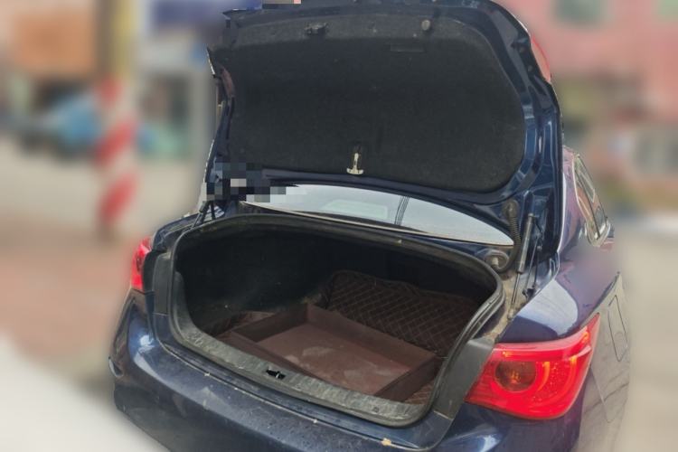 Used Infiniti Q50L 2016 2.0T Enjoyment Edition Trunk