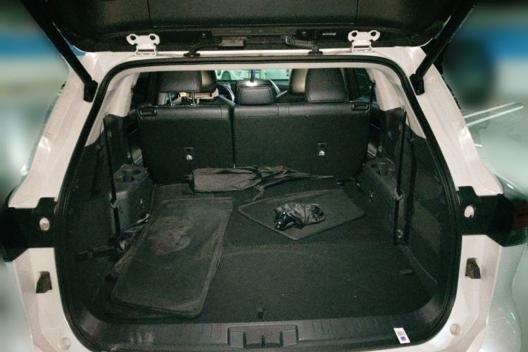 Used Toyota Highlander 2022 Dual-Engine 2.5L Four-Wheel Drive Prestige Version 7 Seats
