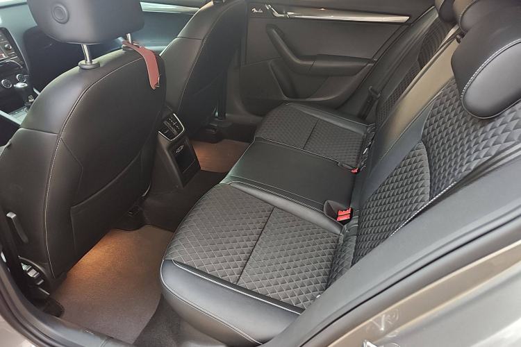 Used Skoda Octavia 2018 Station Wagon TSI280 DSG Luxury Edition
