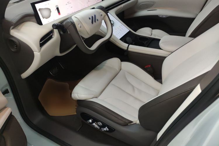 Used IM LS7 2023 90 kWh Elite Rear-Drive Version
