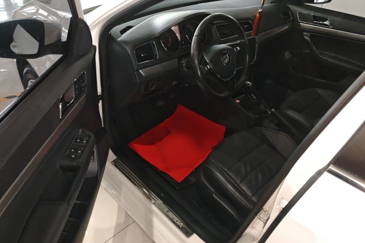 Used Volkswagen Lavida 2017 1.6L Automatic Comfort Edition Driver Seat