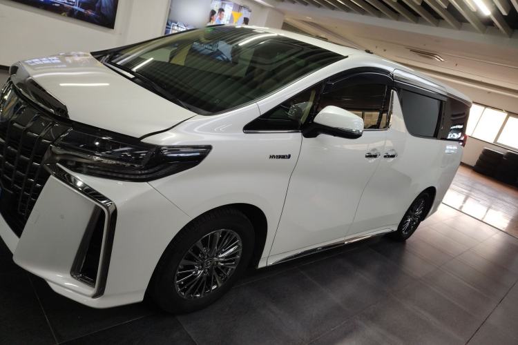 Used Toyota Alphard 2023 Dual-Motor 2.5L Premium Golden Edition
