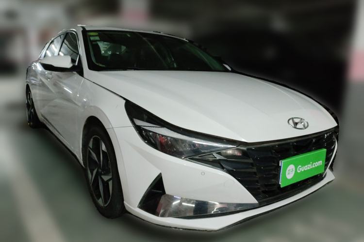 Used Hyundai Elantra 2021 1.5L CVT LUX Prestige Edition
