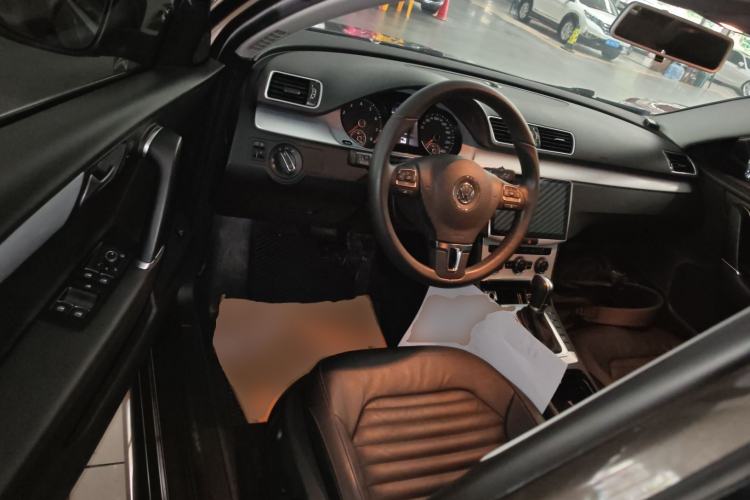 Used Volkswagen Magotan 2015 1.8TSI Advanced Model Driver Seat