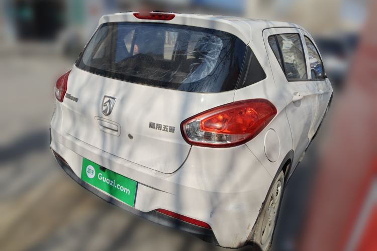 Used Baojun 310 2016 1.2L manual Comfort trim level
