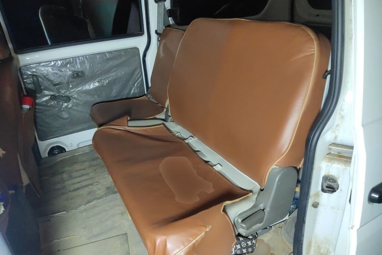 Used Wuling Rongguang V 2016 1.5L Practical Version Left Rear Seat