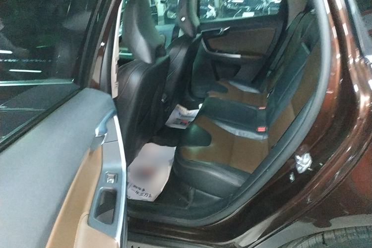 Used Volvo XC60 2017 T5 AWD Smart Upgrade Edition Left Rear Seat