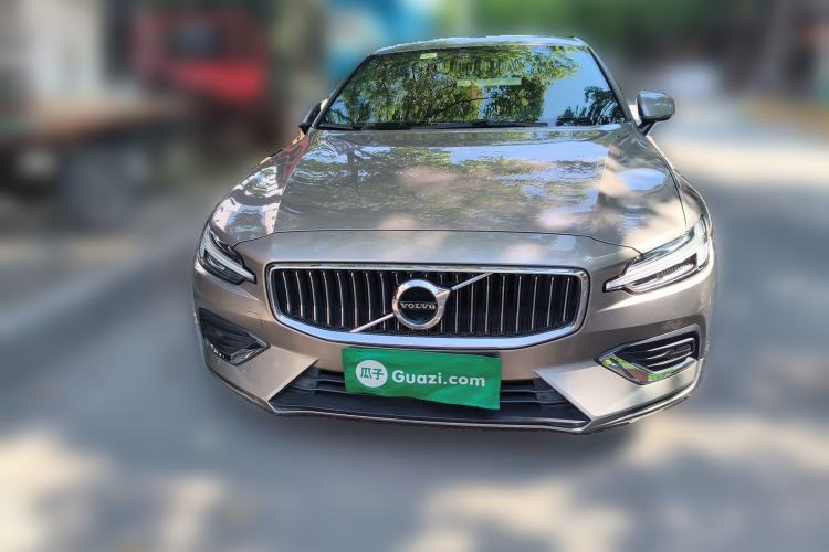 Used Volvo S60 2020 T4 Zhiyi Luxury Edition
