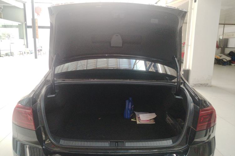 Used Volkswagen Magotan 2023 2 Million Units Limited-Edition 280TSI DSG Comfort Version