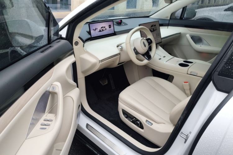 Used Hima Luxeed R7 2025 Extended-Range 331km Ultra
