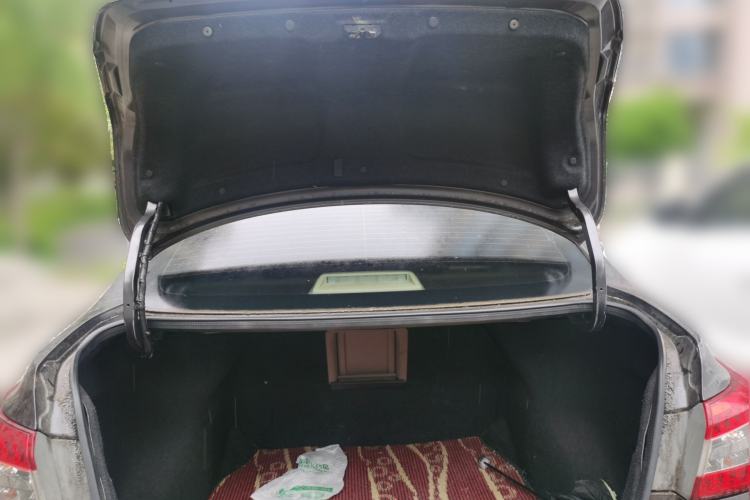 Used Nissan Sylphy 2012 1.6 XL CVT Luxury Edition Trunk