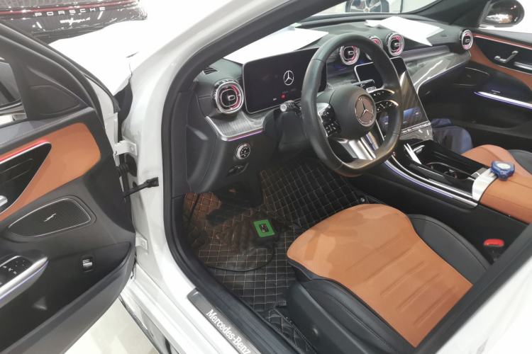 Used Mercedes-Benz C-Class 2024 Restyled C 260 L Sport Edition Driver Seat