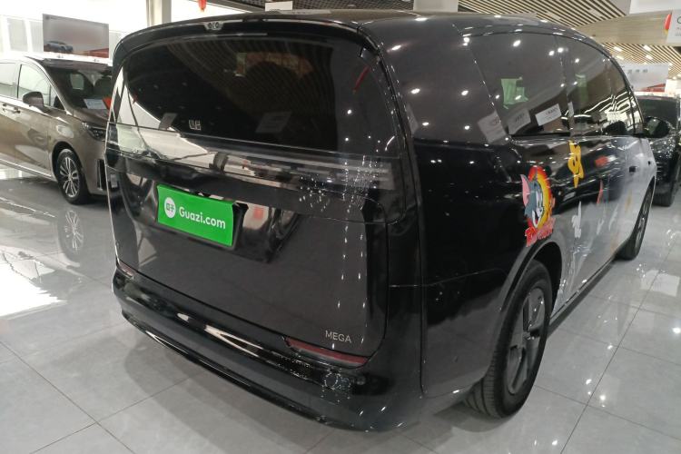 Used Li Auto MEGA 2024 Ultra Model
