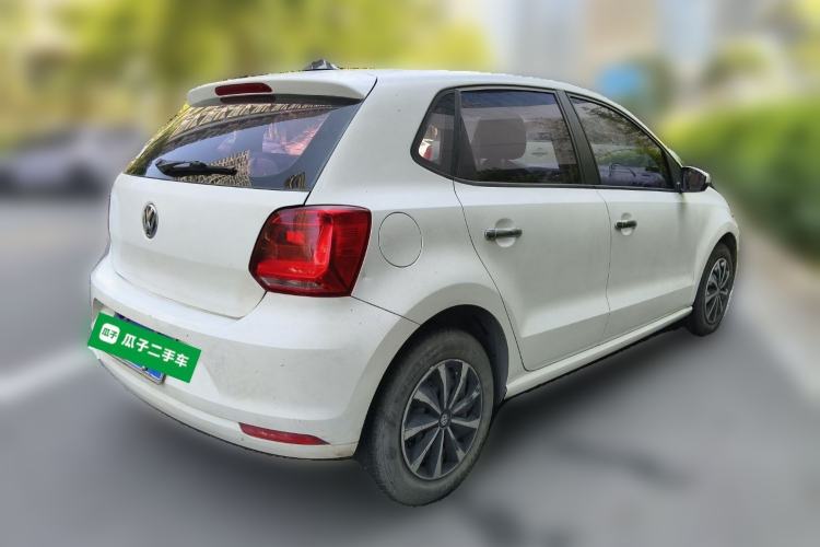 Used Volkswagen Polo 2016 1.4L Manual Fashion Model
