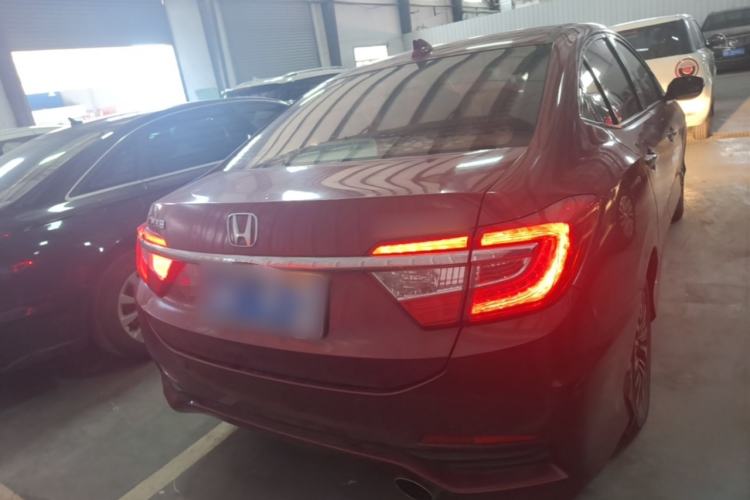 Used Honda Crider 2015 1.8L automatic luxury edition
